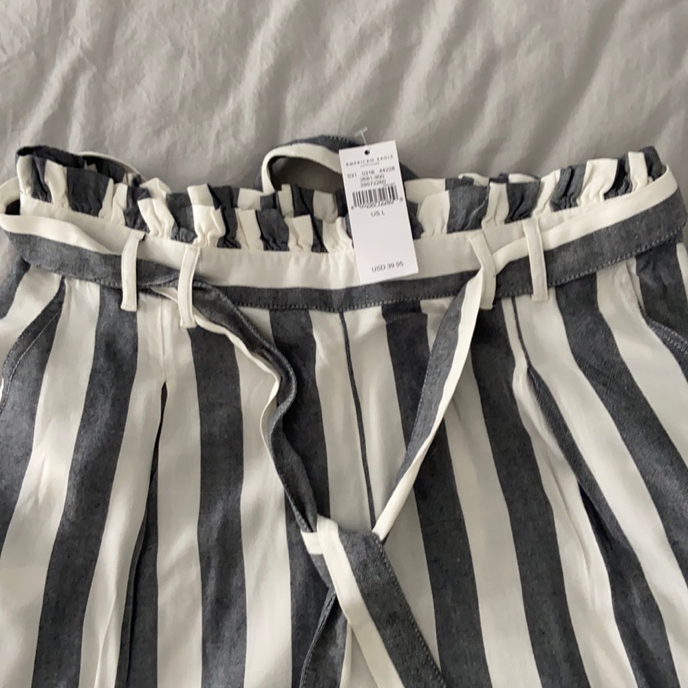 NWT! American Eagle cute pants!